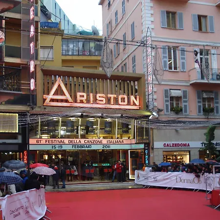 La Casa Di Nadia Tra Ariston E Casino Διαμέρισμα Σαν Ρέμο